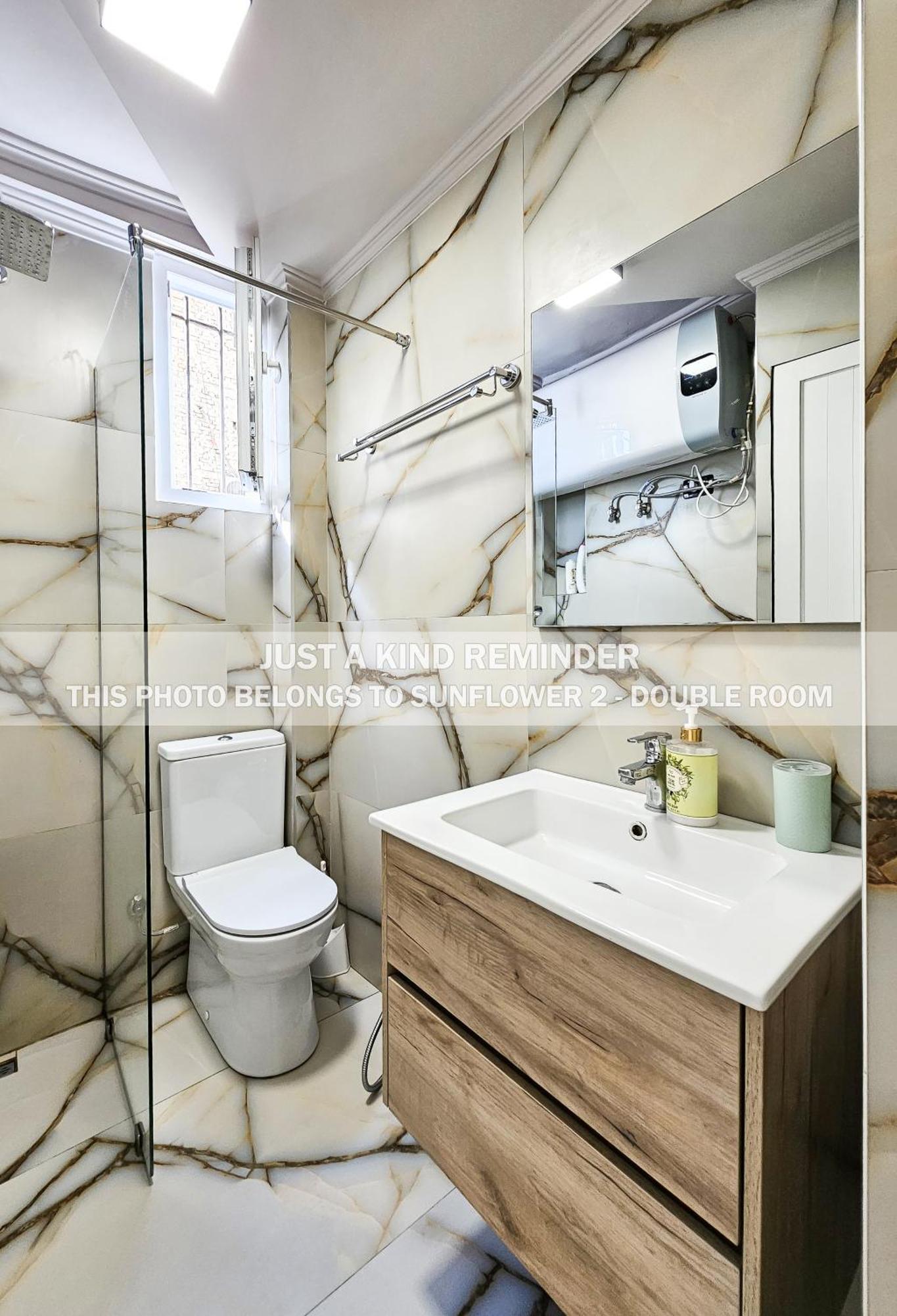Sunflower Rooms Tiranë Luaran gambar